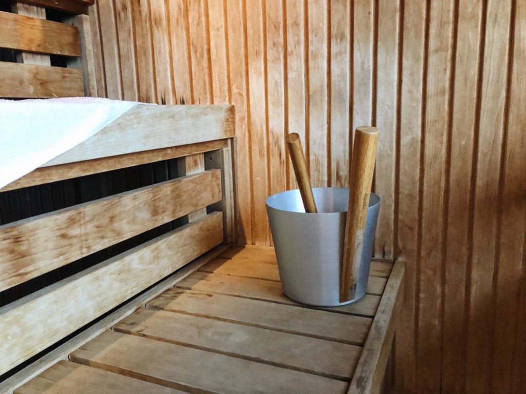 Plan to Buy an Indoor Sauna Online? Avoid These Common Mistakes